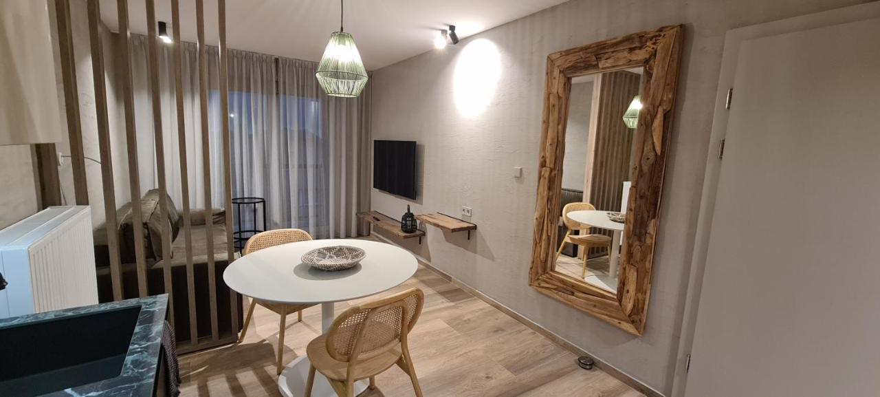 Apartment Zurawia 18