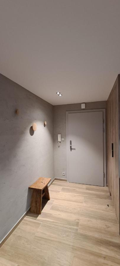 Apartment Zurawia 18 *