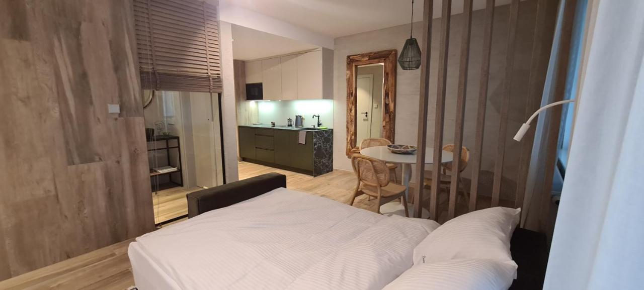 Zurawia 18 Apartmán *